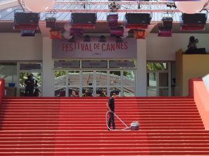limpieza de escaleras en comunidades
